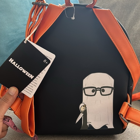LoungeFly, HALLOWEEN Michael Meyers Backpack - Picture 5 of 13
